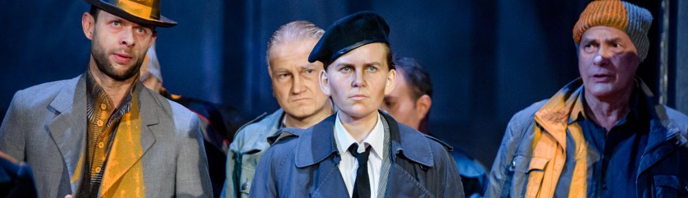 Aurea Marston – Singer